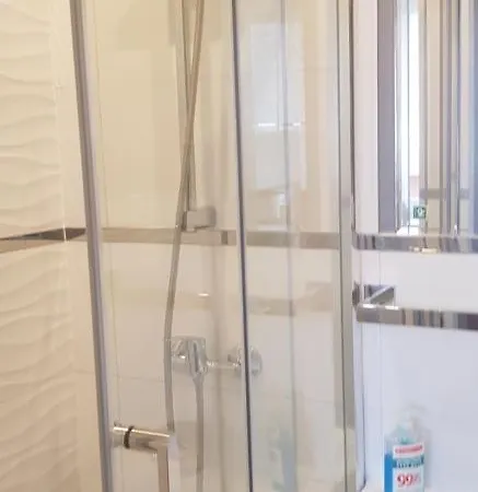 Donna Δωμάτια σε οικογενειακή κατοικία Miedzyzdroje